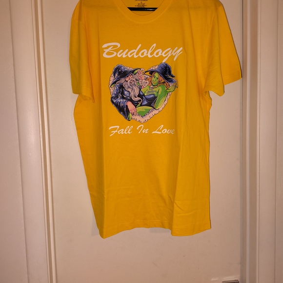 Yellow Graphic Tee - Short Sleeve - Picture 1 of 1